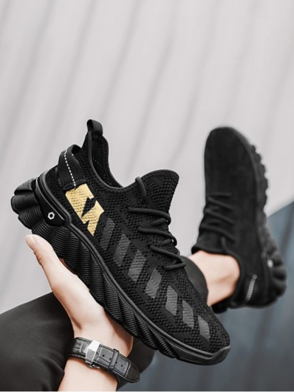 Letter Pattern Breathable Running Shoes