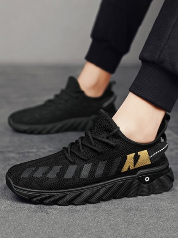 Letter Pattern Breathable Running Shoes