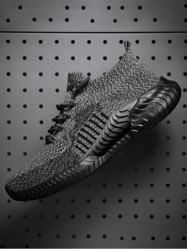 Heathered Knit Lace Up Front Sports Shoes